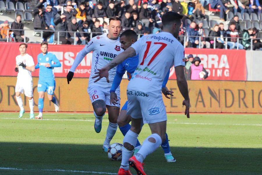 SuperLiga// Avancronici la Farul vs Unirea Slobozia (18.30) și FC Hermannstadt vs Universitatea Craiova (21.30)